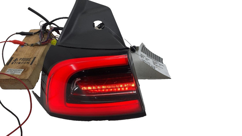 ⭕ 17-22 Model 3 Rear Driver Side Exterior Taillight Outer Tail Lamp Le