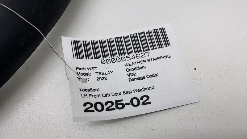 2020-2023 Tesla Model Y MY Front Driver Left Door Body Weatherstrip Rubber Seal