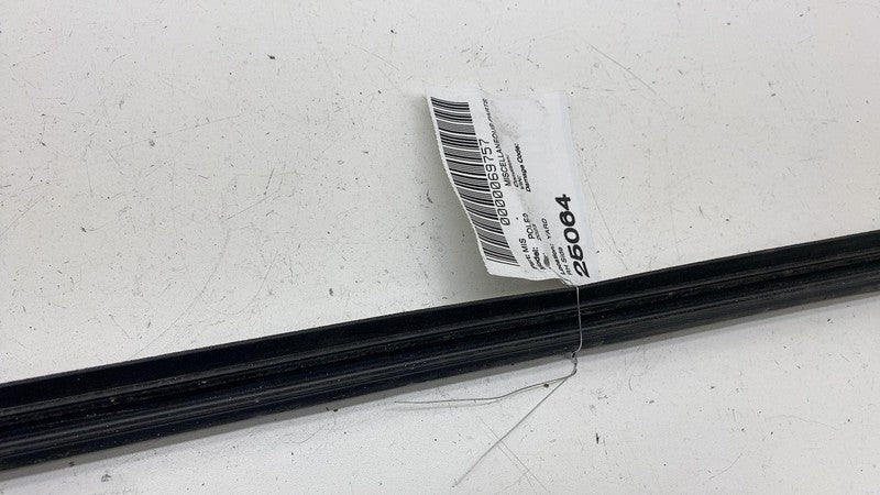 31662565 ⭕ 21-23 Polestar 2 Front Right Door Window Inner Belt Weatherstrip Seal 31662565