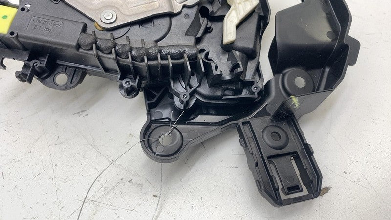 ⭕ 2022 Mercedes-Benz EQS 450+ Front Left Door Lock Latch Actuator LH A