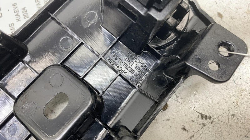 96123CV010 2022-2024 Kia EV6 Front Dashboard Center USB Type C Charging Port Power Outlet