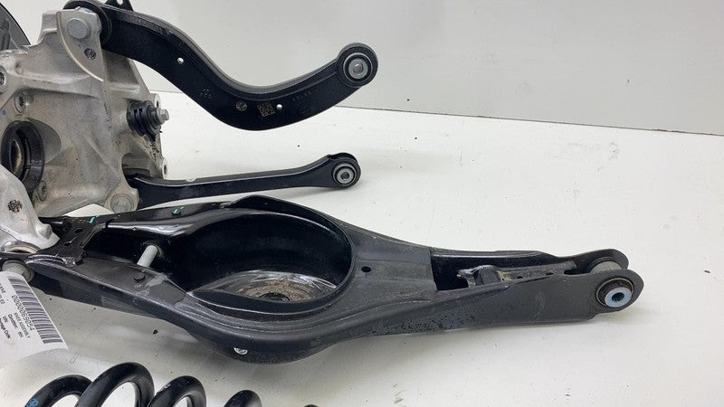 32329003 ⭕21-23 Polestar 2 Rear Left Spindle Knuckle w/ Hub + Links & Spring AWD 31681851