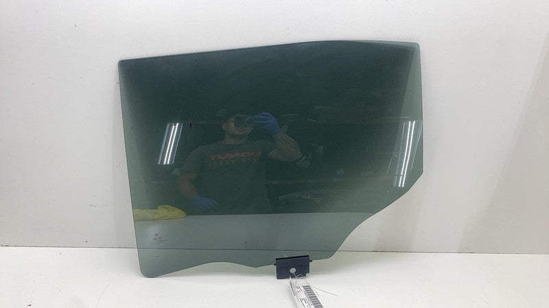 E2 43R-0115131 ⭕ 2022-2024 Rivian R1T Rear Driver Side Door Glass Window Left LH E243R-0115131