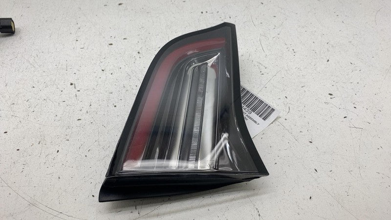 1077401 ⭕ 2017-2023 Model 3 Rear Left Inner Taillight LED Tail Lamp 3-Pin 1077401-00-E