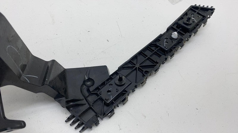 LJ8B 17E850 AE 21-24 Ford Mustang Mach-E Rear Right Bumper Mount Support Bracket LJ8B-17E850-AE