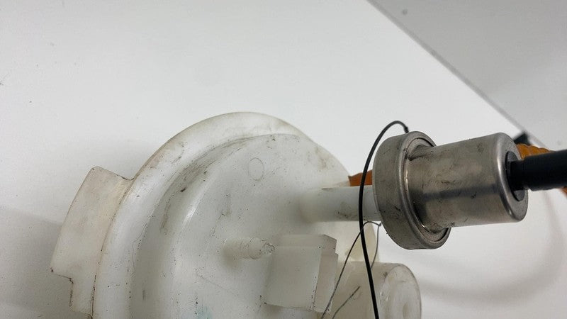 7P0919579A 2011-2018 Porsche Cayenne Fuel Gas Tank Pump Sending Level Unit 7P0919579A Assy