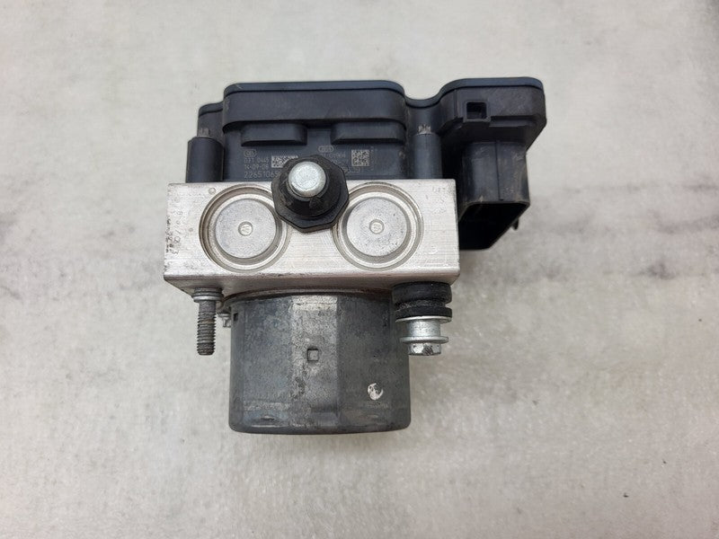 103779700B ⭕ 12-15 Model S Anti-Lock ABS Brake Pump Hydraulic Control Module 1037797-00-B