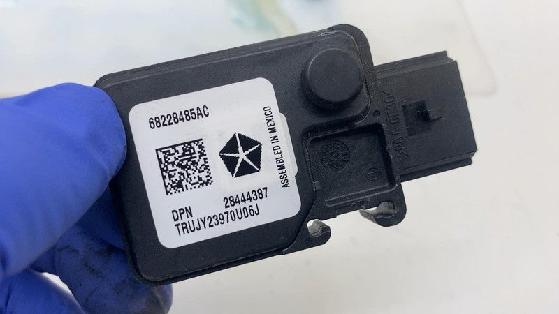 ⭕ 2017-2024 Chrysler Pacifica Front Right Side Seat Occupant Sensor 68