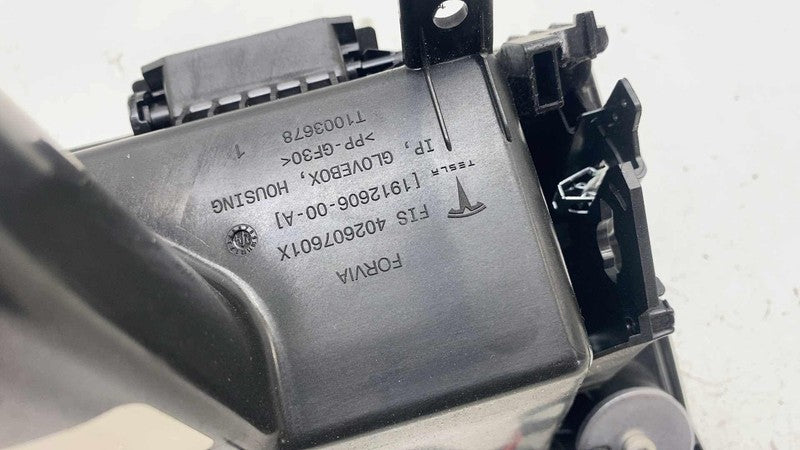 ⭕24-25 Model 3 Dash Instrument Panel Glove Box Storage w/ USB Drive 16