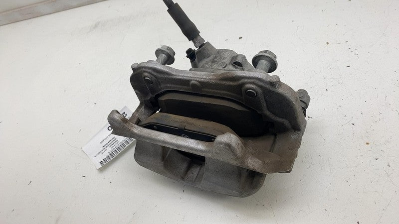 ⭕ 15-23 Mercedes C-Class C300 W205 Front Right Caliper & Brake Hose A2