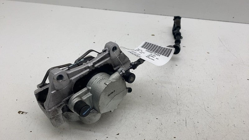 31681743 ⭕ 2021-2023 Polestar 2 Front Driver Brake Caliper w/ Hose Line Left LH 32300768