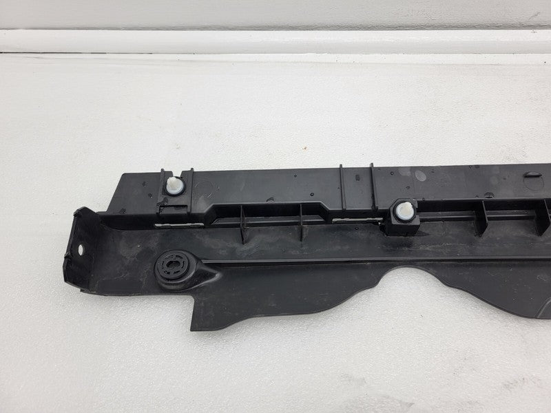 149774500C ⭕ 20-23 Model Y Right Skirt Rocker Molding Panel Carrier Bracket RH 1497745-00-C