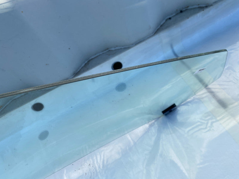 ⭕ 2021-2023 Tesla Model 3 Front Passenger Door Window Glass Right RH D