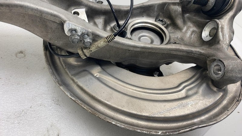 688438601 2017-2023 BMW 530e Front Right Spindle Knuckle Wheel Hub + ABS + Dust Shield RWD