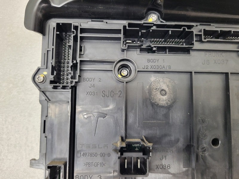 156745500C ⭕ 2020-2023 Model 3 Left Low Voltage Controller Body Control Module 1567455-00-C
