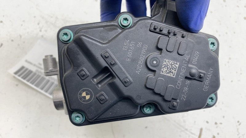 13548601651 2018 2019 BMW 530e G30 Engine Throttle Body Valve Assembly 13548601651 OEM