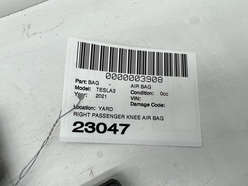 1077826-00-D ❇️17-23 Tesla Model Y 3 Right Knee Airbag Passenger Safety Module RH OEM 1077826