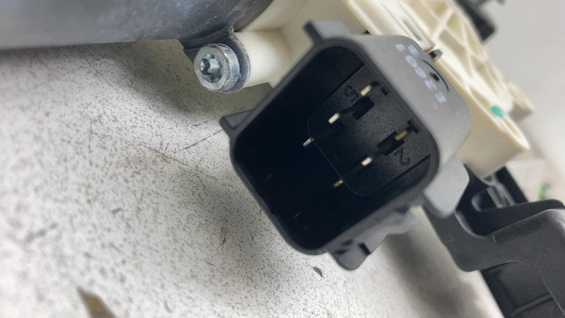 ⭕ 2022-2024 Rivian R1T R1S Front Left Door Window Motor & Regulator PT