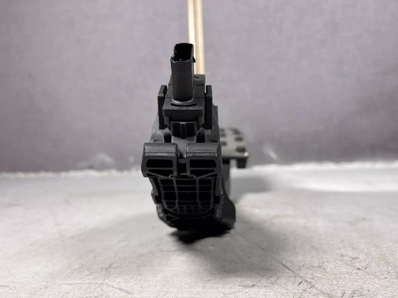 ⭕ 2020-2024 Tesla Model Y Front Driver Accelerator Gas Pedal Throttle 