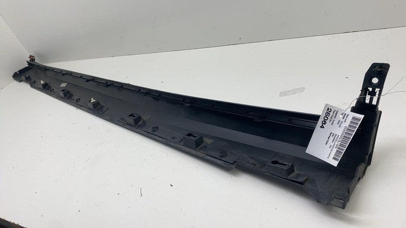 32259230 ⭕ 21-23 Polestar 2 Passenger Side Rocker Skirt Panel Molding Trim Right 32259230