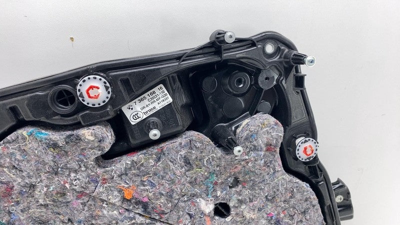 7365168 2018-2021 BMW 530e B46X Rear Passenger Side Door Panel Window Regulator Right RH