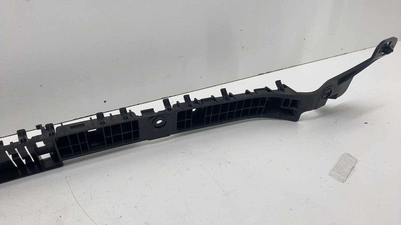 ⭕ 2024-2025 Tesla Model 3 Rear Bumper Fascia Center Support Bracket 17