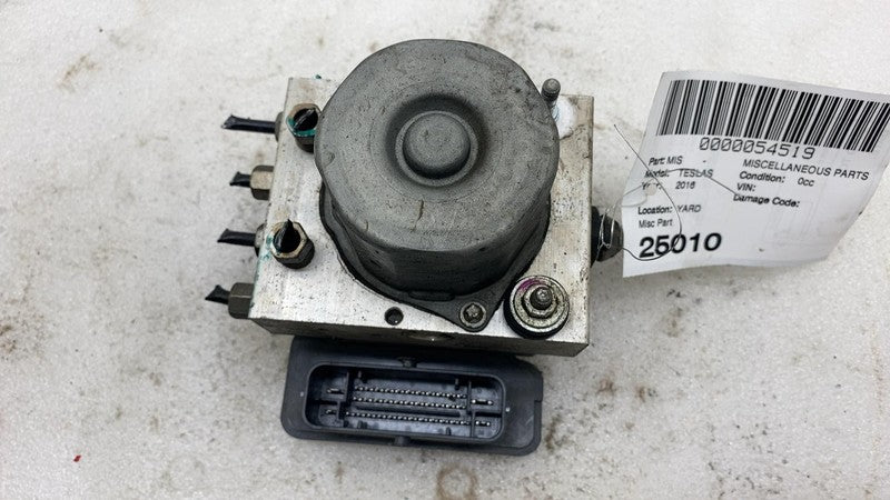 103779700D 2012-2015 Tesla Model S Anti-Lock ABS Brake Pump Hydraulic Control Unit Module