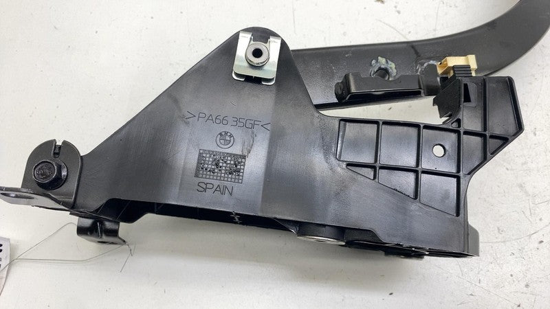 ⭕ 2014-2021 BMW i3 I01 Hybrid Brake Stop Pedal Foot Pad w/ Bracket Assembly OEM