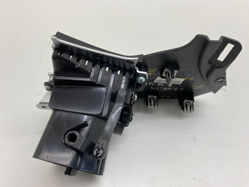 100782700C ⭕ 12-20 Model S Driver Side Center Dashboard A/C Vent Grille Left 1007827-00-C