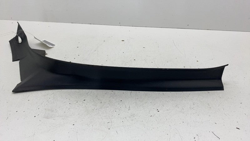 1047321-00-C ⭕16-20 Model X Rear Passenger Side Trunk Liftgate Trough Trim Right 1047321-00-C