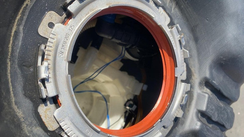 4M4201021GL ⭕ 2019-2024 Porsche Cayenne Fuel Tank w/ Pump & Pipe Hose Assembly 4M4201021GL