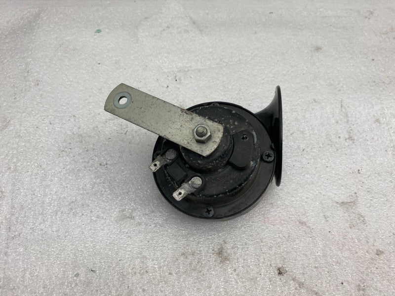 A050690 ⭕2012-2020 Tesla Model S Seger High Pitch Tone Horn 12V 510 Hertz w/ Bracket OEM