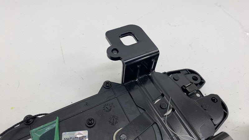 C100016268E 22-24 Rivian R1T Rear Left/Right Gear Tunnel Door Lock Latch Actuator C100016268