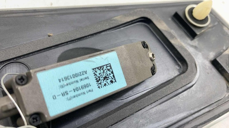 ⭕ 2016-2020 Tesla Model S Right B-Pillar Glass Applique & Camera RH 10