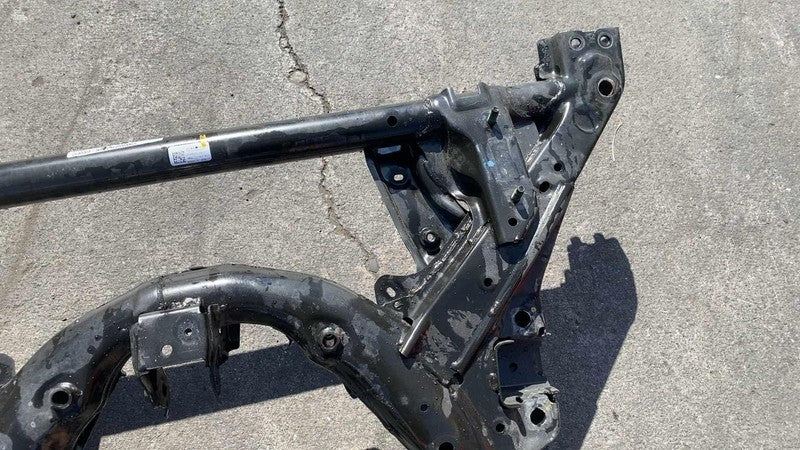 ⭕ 20-24 Model Y Front Subframe Crossmember Cradle w/ Stabilizer Bar 10