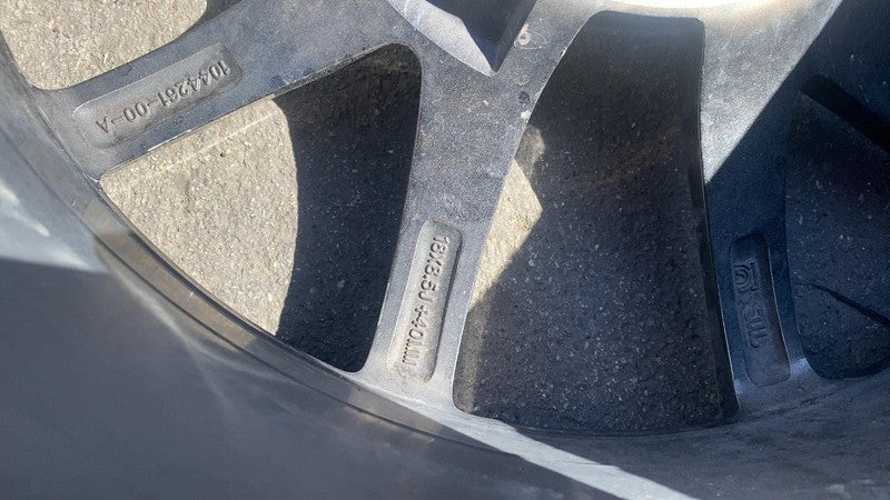 ⭕ 21-23 Tesla Model 3 Wheel Rim 18x8.5J +40MM w/ Michelin 235/45ZR18 1