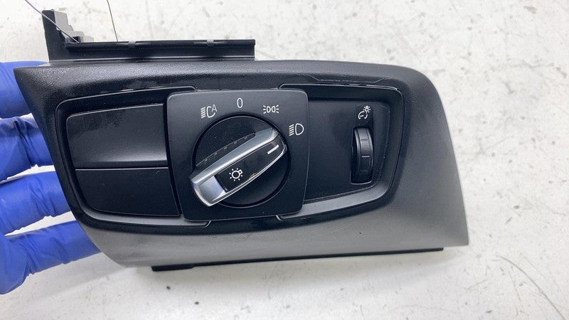 ⭕ 14-21 BMW i3 Headlight Light Control Switch w/ Mounted Bezel 9282942