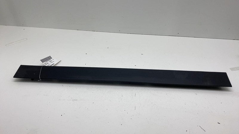 31672656 ⭕ 21-24 Polestar 2 Front Passenger Right Door Lower Trim Panel Molding 31672656