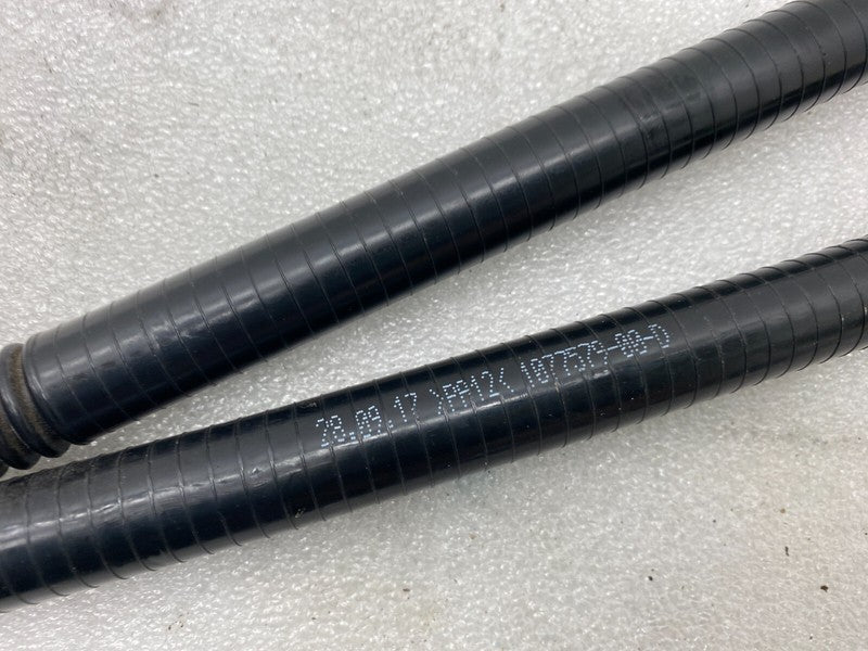 1077579 00 D ⭕ 17-22 Model 3 Front Motor Coolant Chiller to BATT Hose w/ Sensor 1077579-00-D