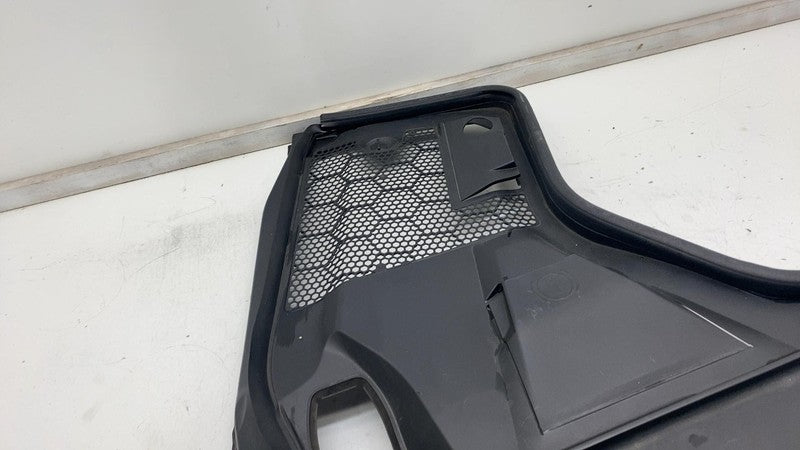 A 205 830 89 02 ⭕ 16-23 Mercedes-Benz C300 Front Left Windshield Cowl Grille Cover A2058308902