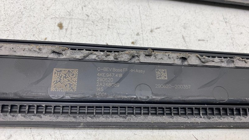 4KE947418 19-23 ETron Front/Rear Left/Right Door Step Sill Scuff Plate 4KE947427/4KE947428