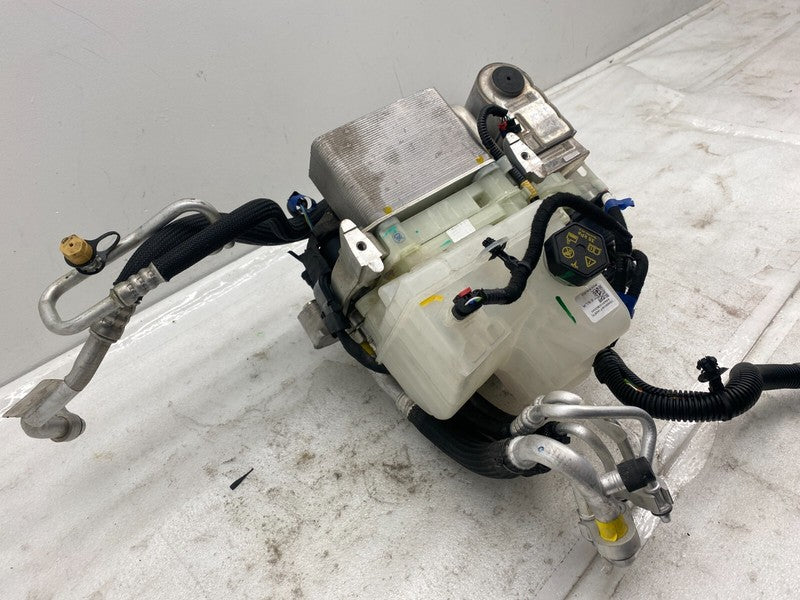 1506859 97 D ⭕ 2020-2023 Tesla Model 3 Supermanifold Refrigerant Chiller w/ Coolant Reservoir