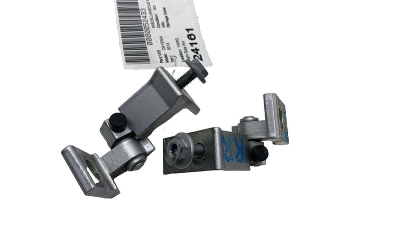 2011-2018 Porsche Cayenne S Rear Passenger Side Upper & Lower Door Hin