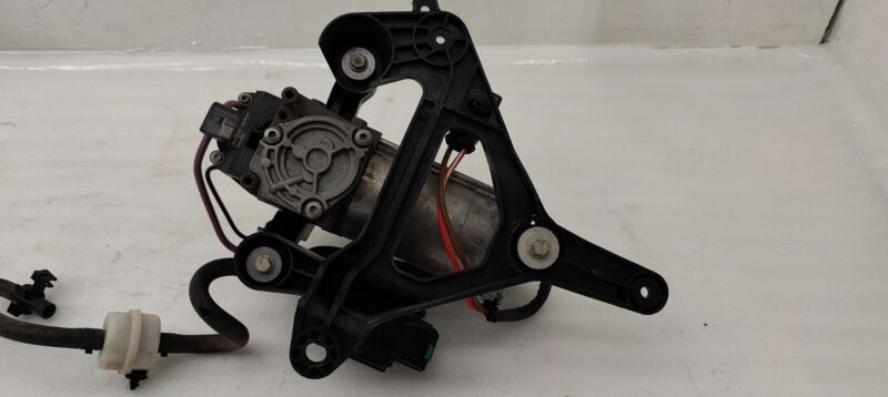 1027919-00-B ⭕16-20 Model S Air Suspension Compressor Pipe Line Intake Valve Block 10R-036089