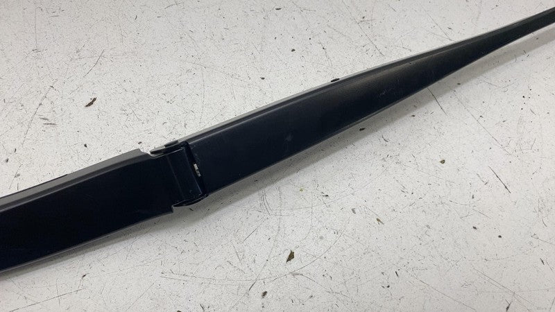 ⭕ 2025 Rivian R1S Front Passenger Side Windshield Wiper Arm Right OEM