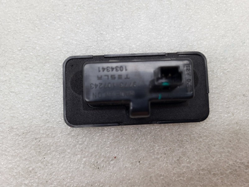 1034341 00 A ⭕ 12-20 Model S X Rear Bumper Left = Right License Plate Lamp Light 1034341-00-A