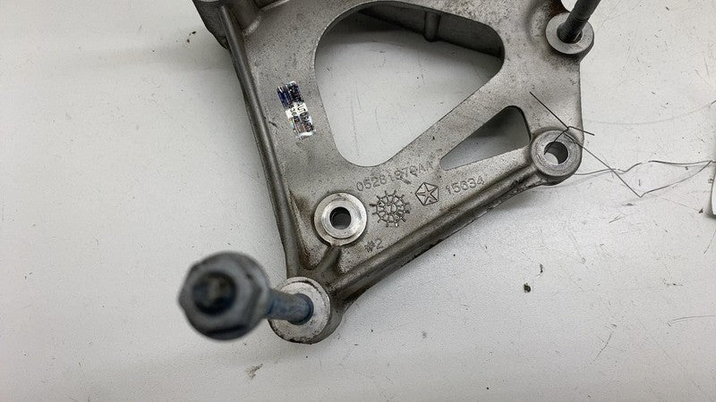 05281379AA ⭕ 17-24 Chrysler Pacifica Air Conditioning Compressor Mount Bracket 05281379AA