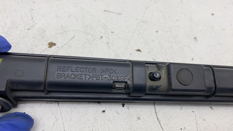 ⭕ 2018-2024 Lincoln Navigator Left Running Board Step Pad Light JL7B-1