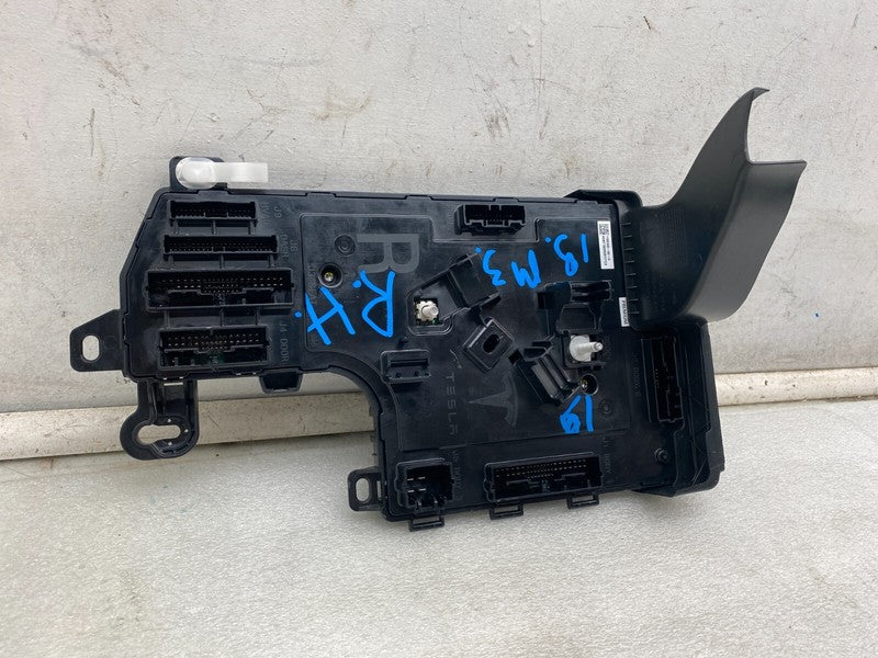 110034000H ⭕17-20 Tesla Model 3 Right Low Voltage Controller Electronic Module 1100340-00-H