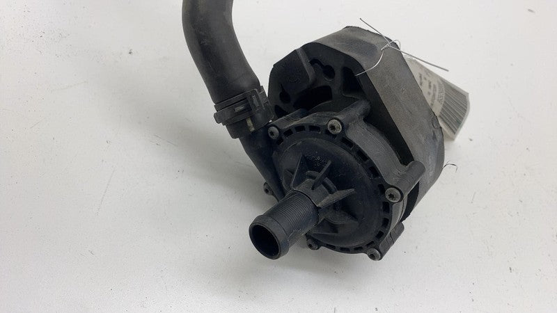 1015536-00-B ⭕ 14-15 Mercedes-Benz B Electric Drive Battery Coolant Pump w/ Tube 1015536-00-B